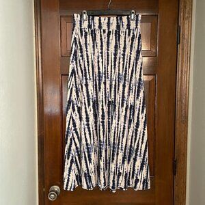Size Medium Studio 253 tie-dye maxi skirt